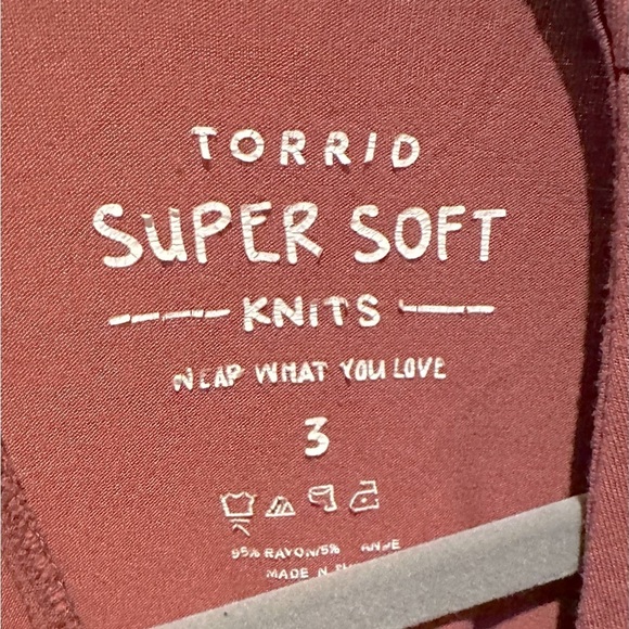 Torrid Sharkbite Hem Lightweight Cardigan Mauve Size 3 (22/24) GOOD CONDITION - Picture 3 of 3